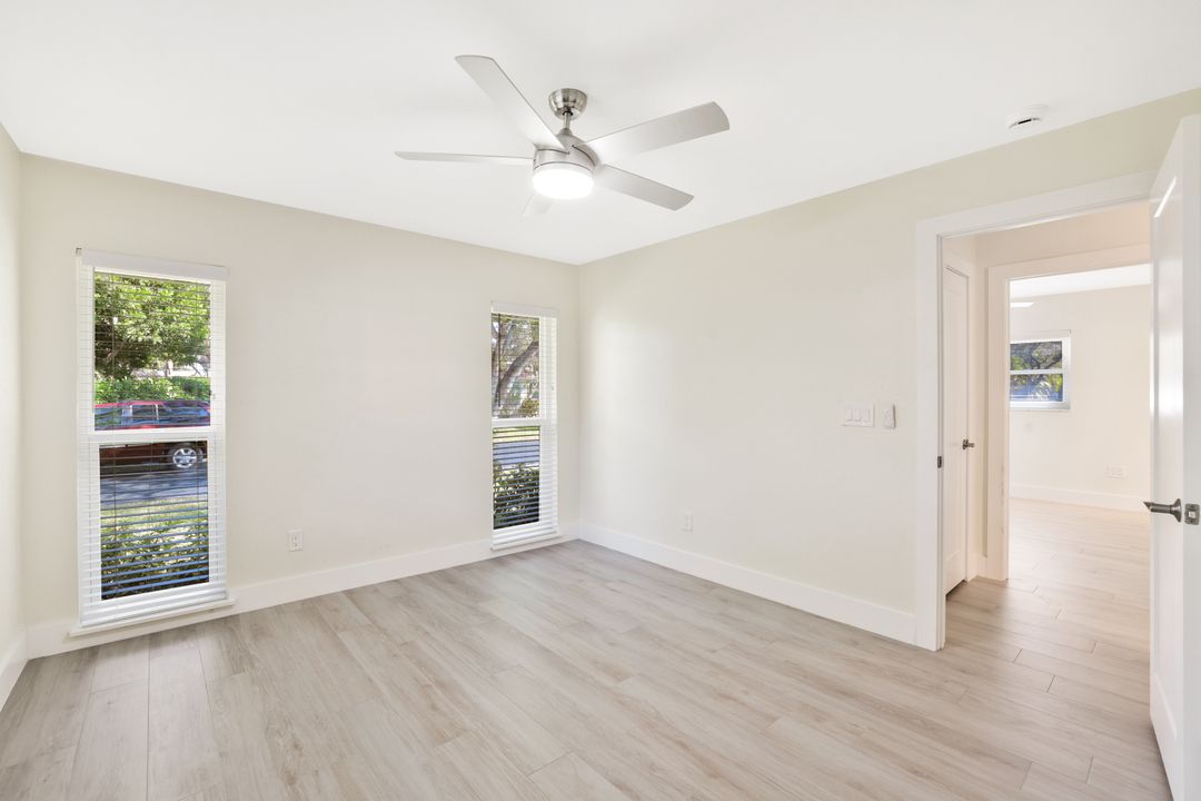 215 Georgetown Blvd, Naples, FL 34102