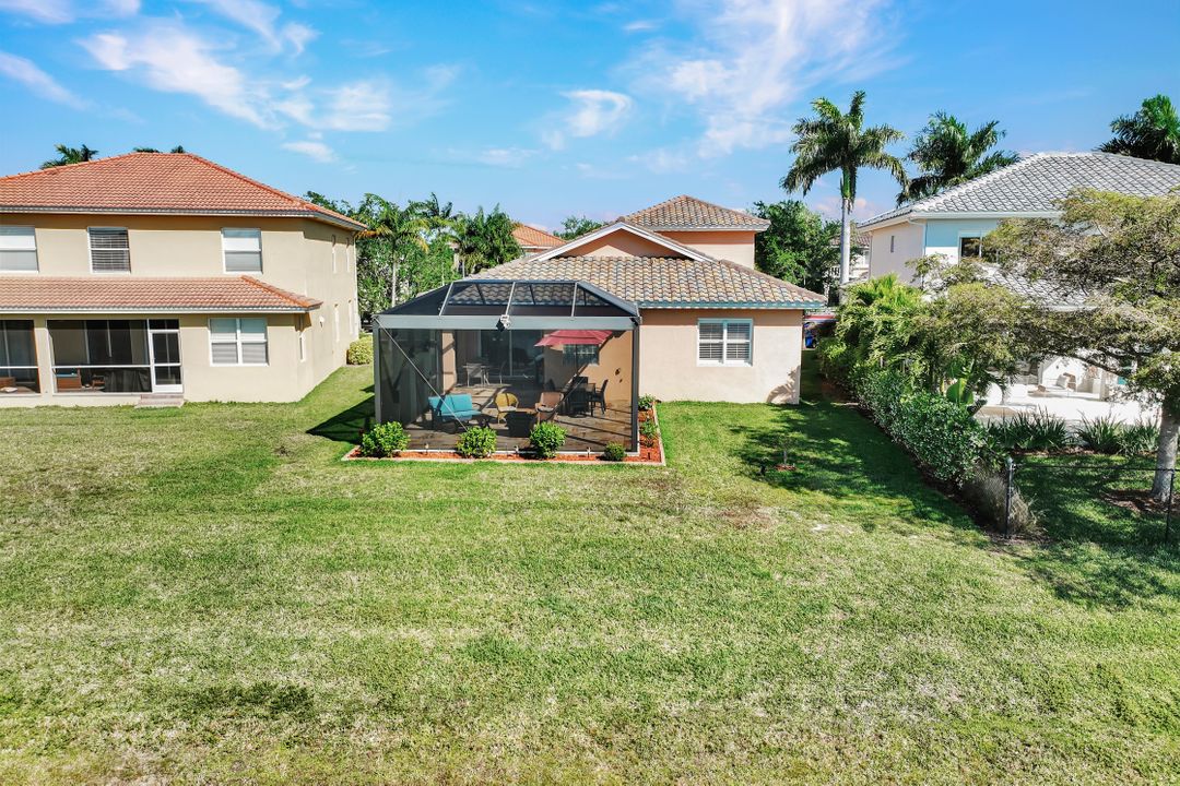 8397 Sumner Ave, Fort Myers, FL 33908