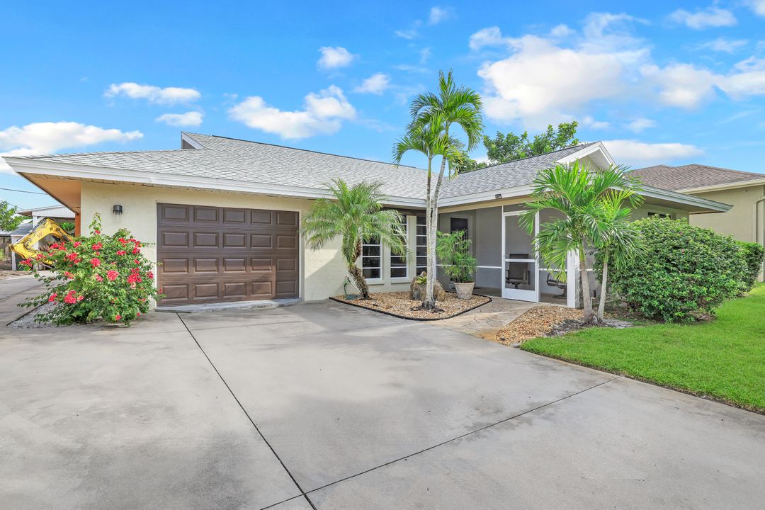 1005 Hilltop Dr, Naples, FL 34103