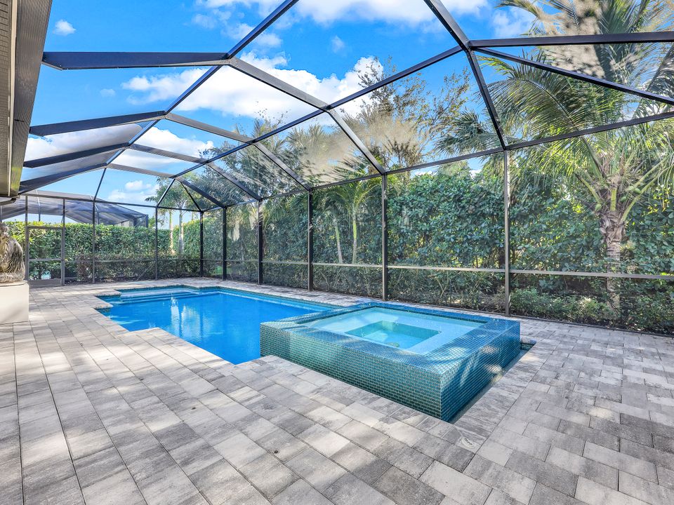 3154 Heather Glen Ct, Naples, FL 34114