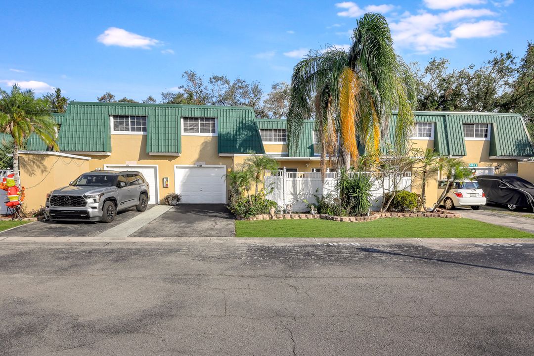 5858 Harbour Club Rd, Fort Myers, FL 33919