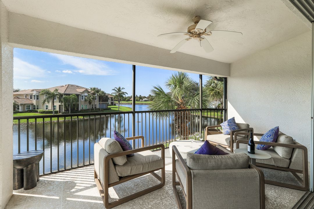 4435 Dover Ct #703, Naples, FL 34105