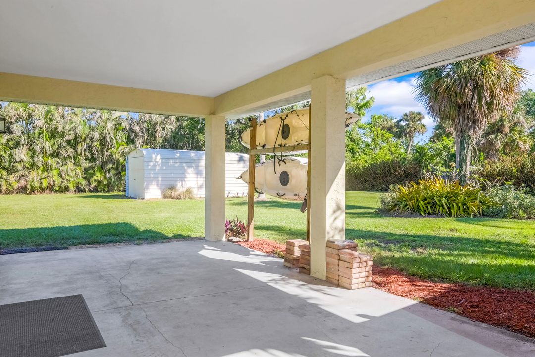 12710 Summerwood Dr, Fort Myers, FL 33908