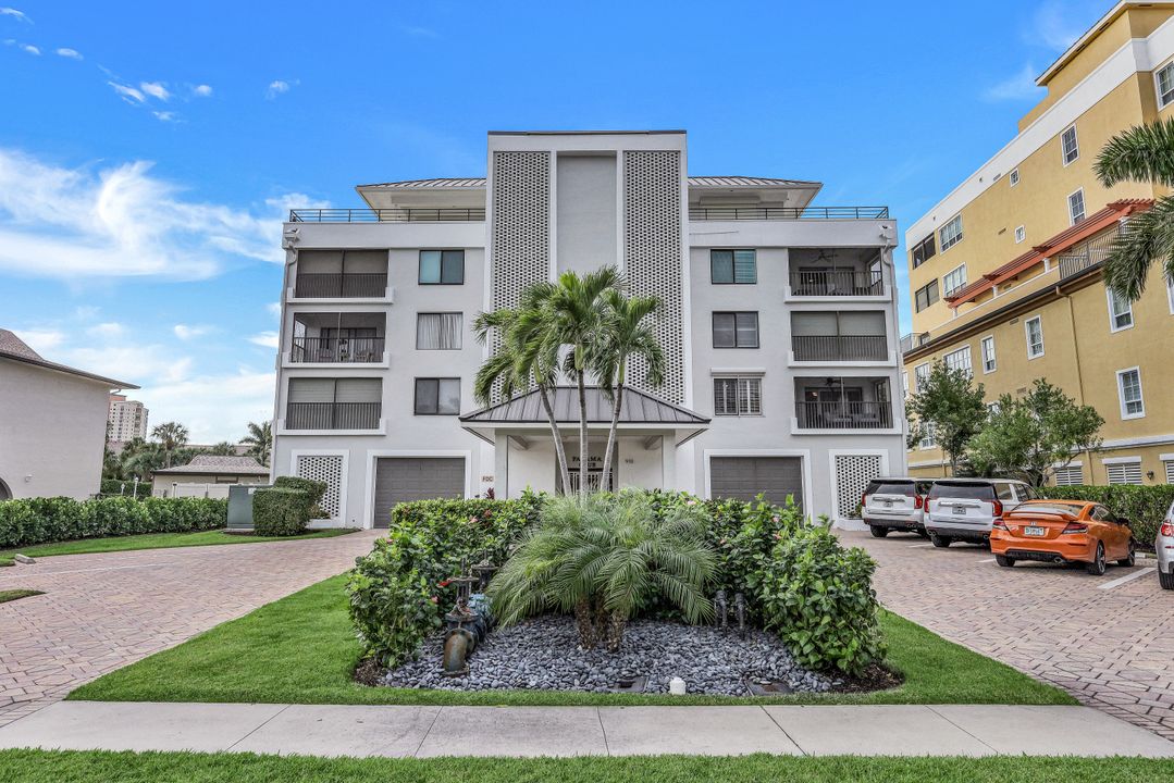 910 Panama Ct #202, Marco Island, FL 34145