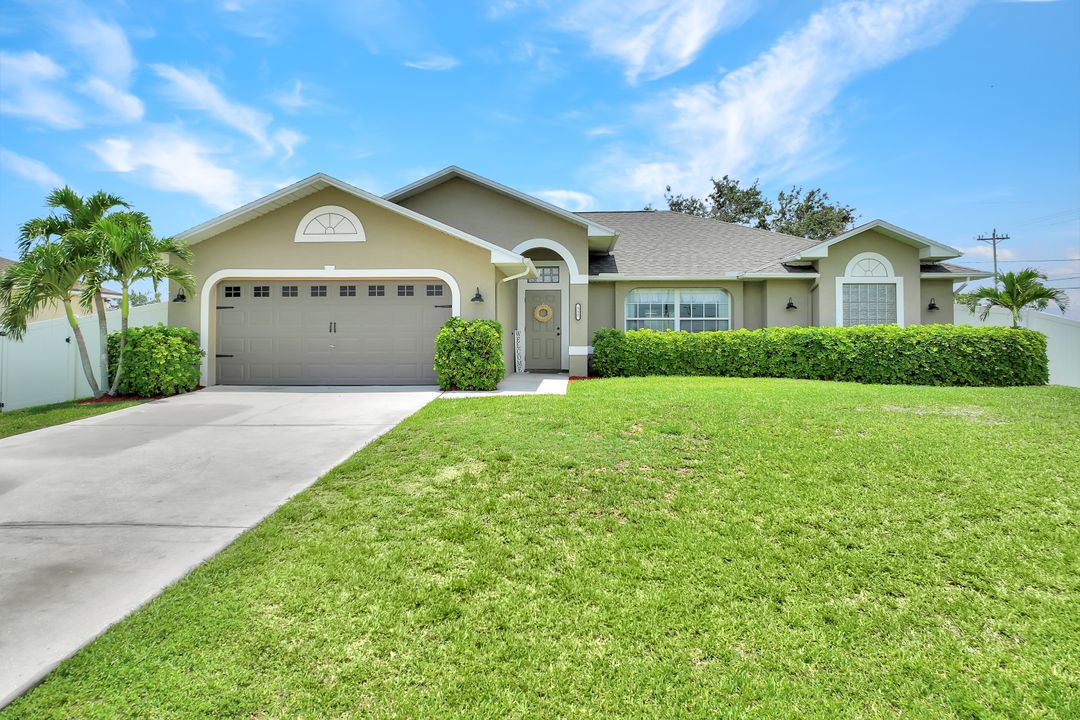 512 NE 2nd Ave, Cape Coral, FL 33909