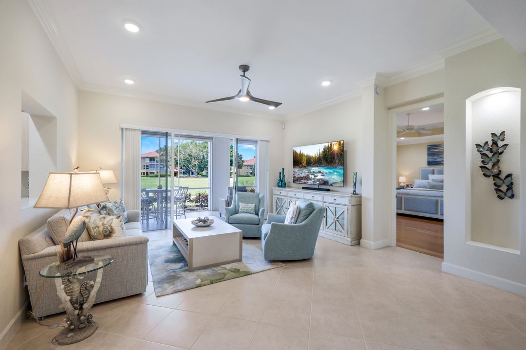 2355 Mont Claire Dr #101, Naples, FL 34109