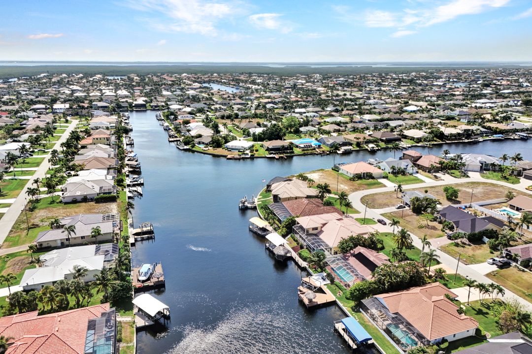 2200 SW 49th Terrace, Cape Coral, FL 33914