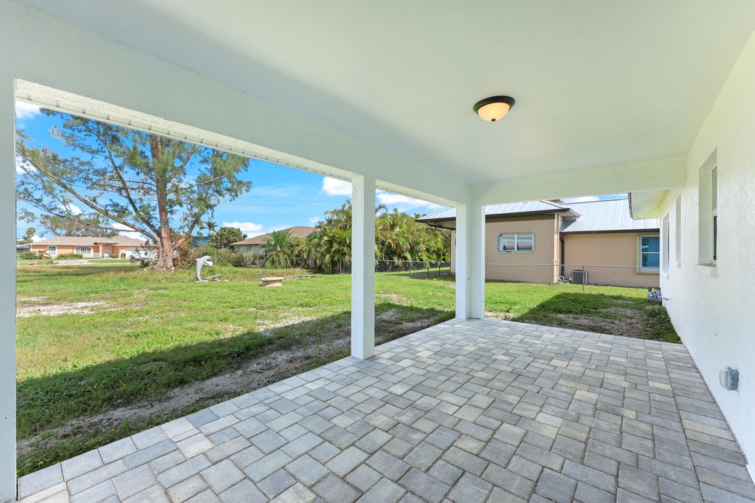 215 SE 30th St, Cape Coral, FL 33904