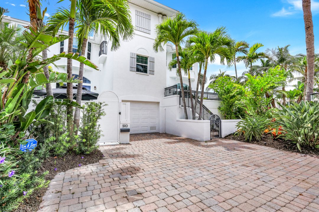 510 2nd St S, Naples, FL 34102