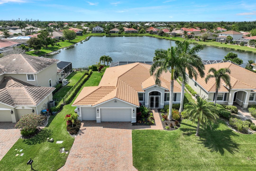 2526 Ashbury Cir, Cape Coral, FL 33991