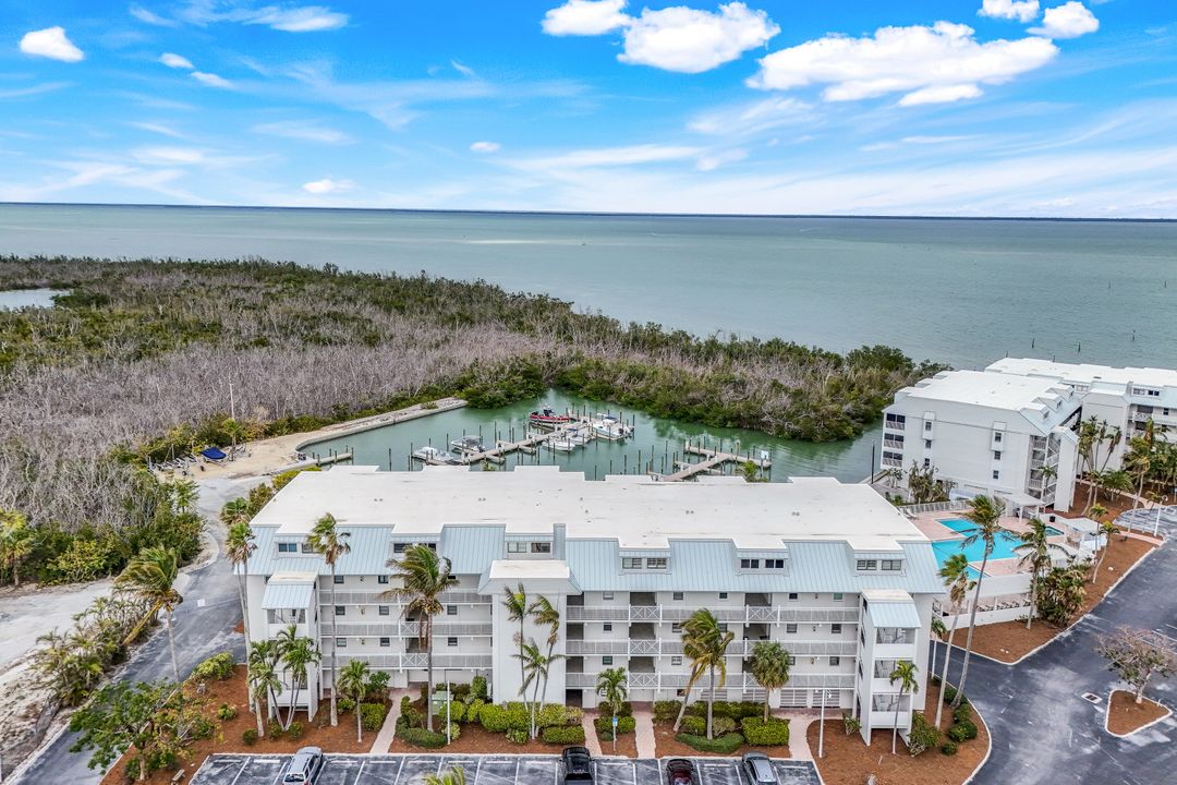 4216 Bayside Villas #4216, Captiva, FL 33924