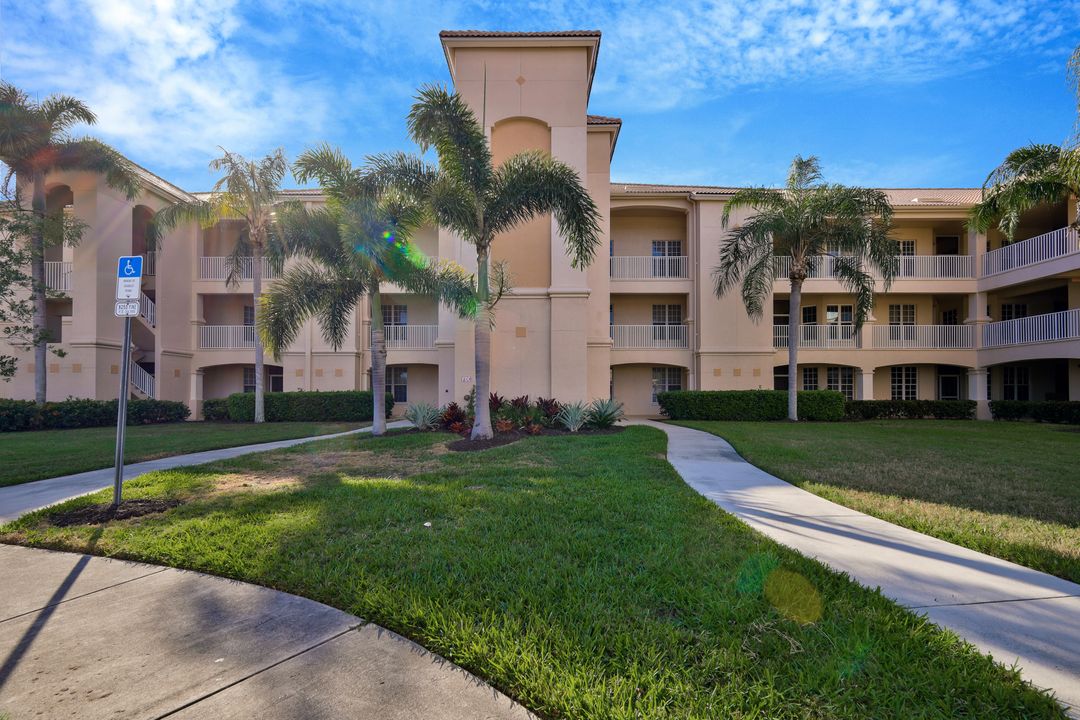 9100 Southmont Cove #210, Fort Myers, FL 33908