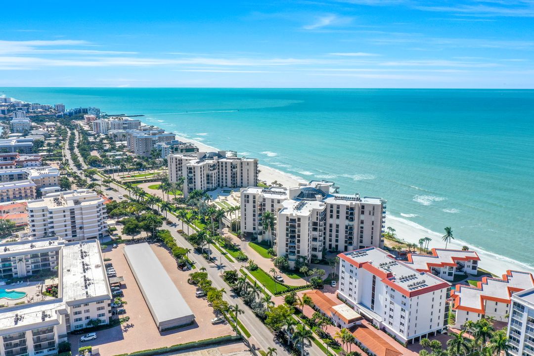 3333 Gulf Shore Blvd N #2, Naples, FL 34103