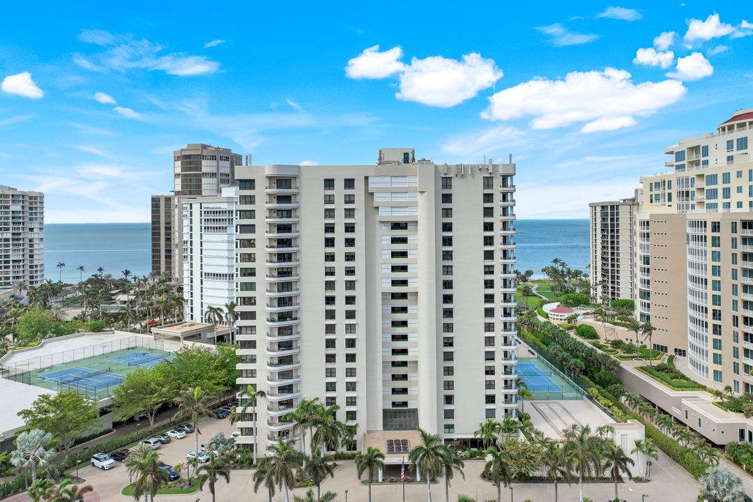 4451 Gulf Shore Blvd N #301, Naples, FL 34103