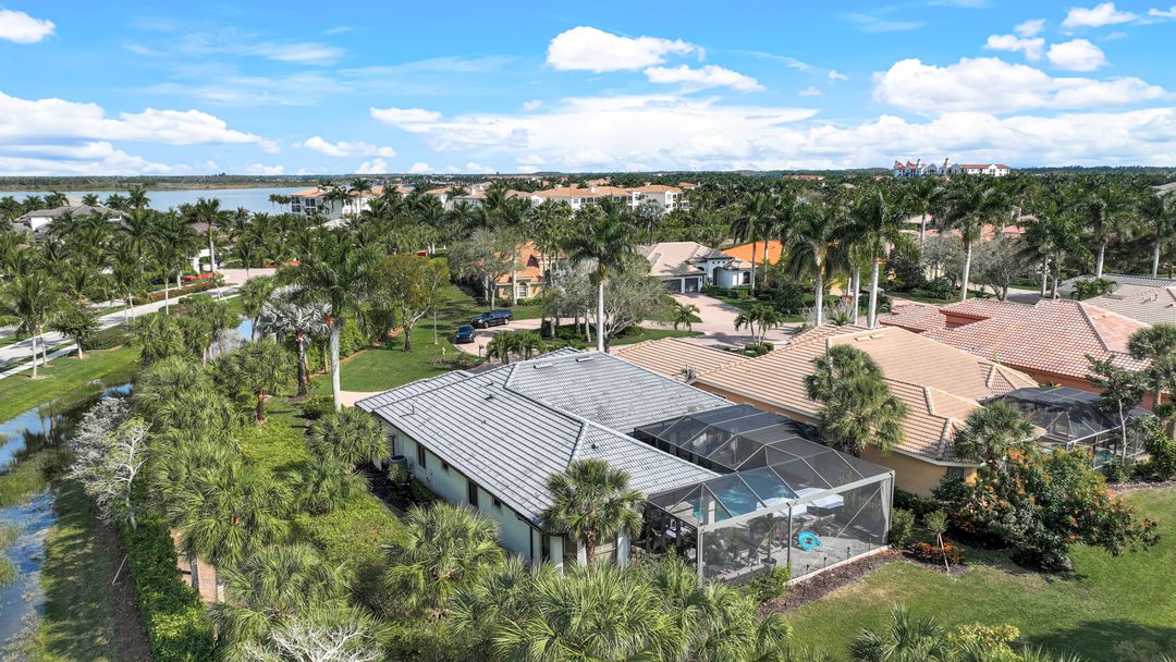 10340 Via Balestri Dr, Miromar Lakes, FL 33913