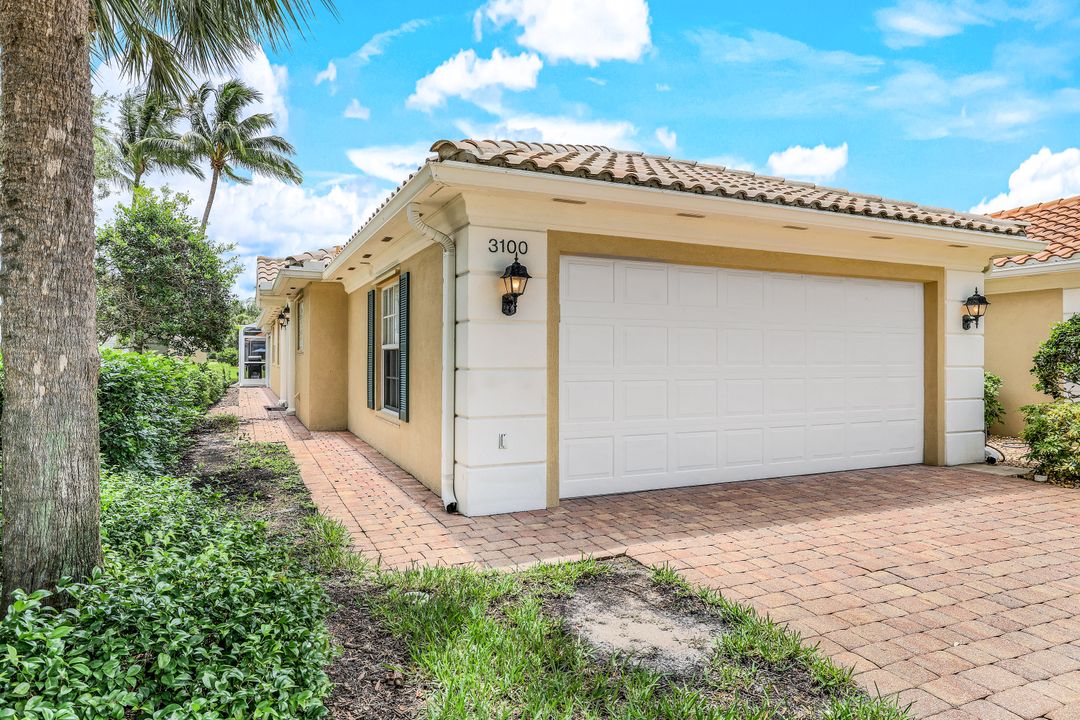 3100 Futuna Ln, Naples, FL 34119