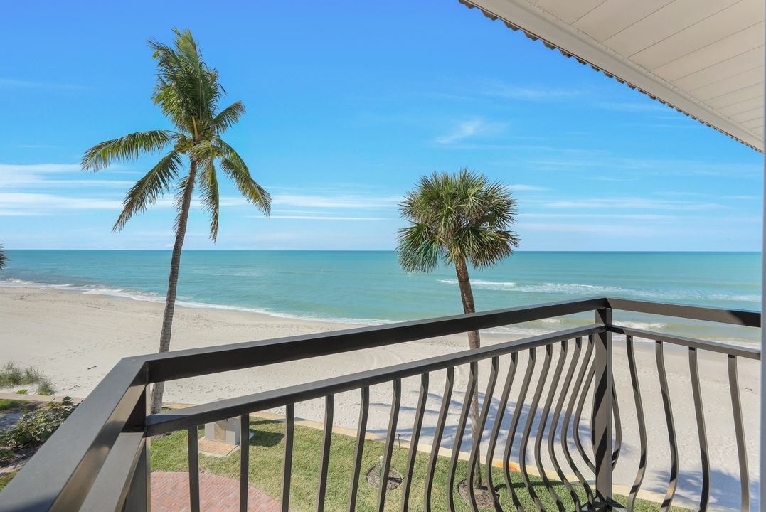 3333 Gulf Shore Blvd N #2, Naples, FL 34103