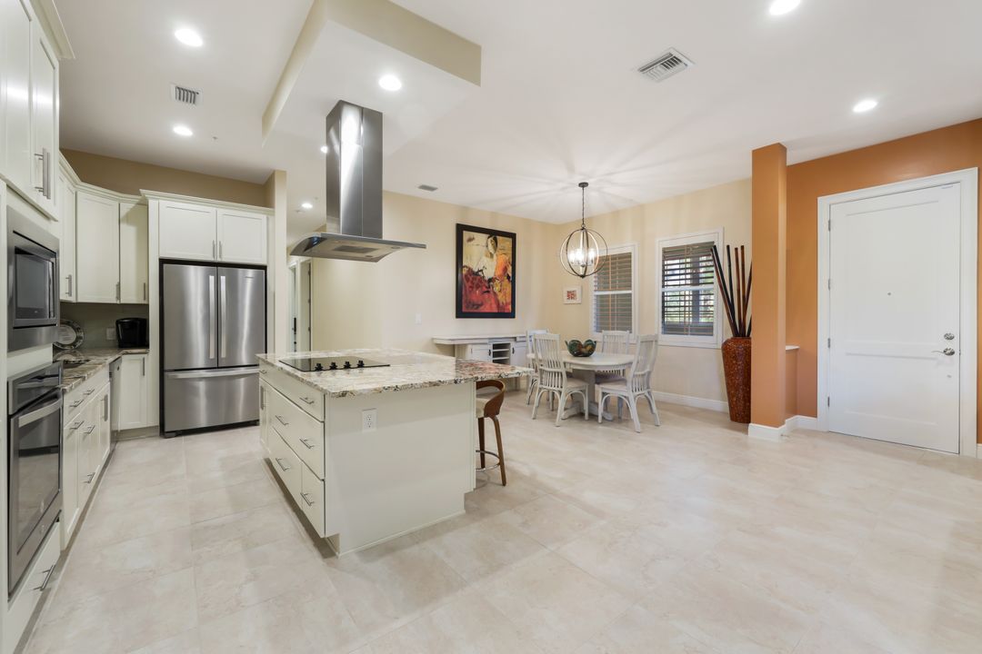 21460 Strada Nuova Circle #B206, Estero, FL 33928