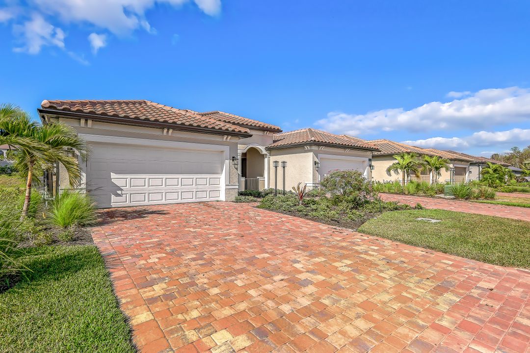 12350 Canal Grande Dr, Fort Myers, FL 33913