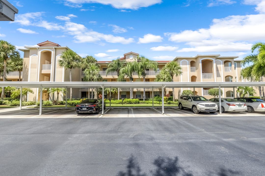 2710 Cypress Trace Cir #3036, Naples, FL 34119