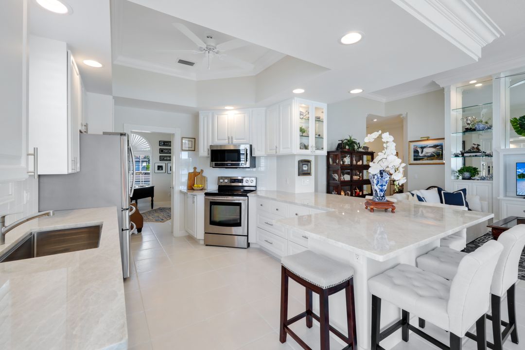 3802 Whidbey Way, Naples, FL 34119