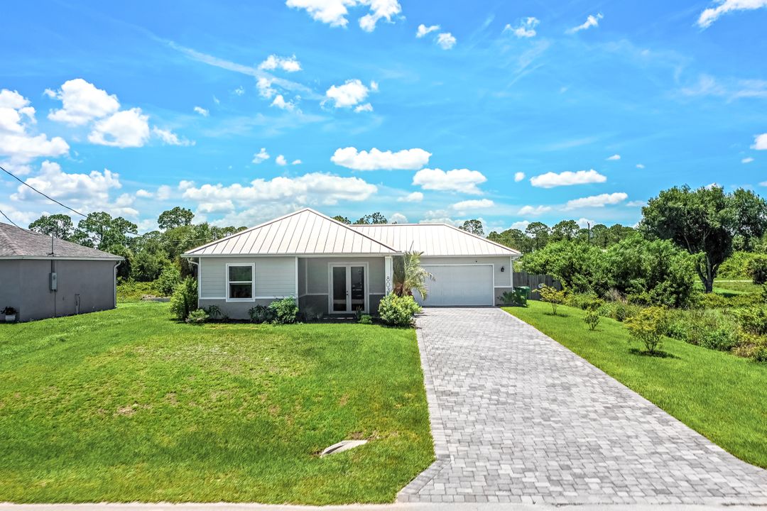 8038 Buttercup Cir, LaBelle, FL 33935