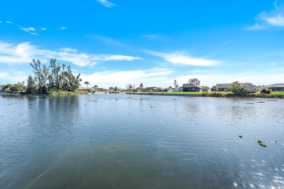 2903 SW 5th Ave, Cape Coral, FL 33914