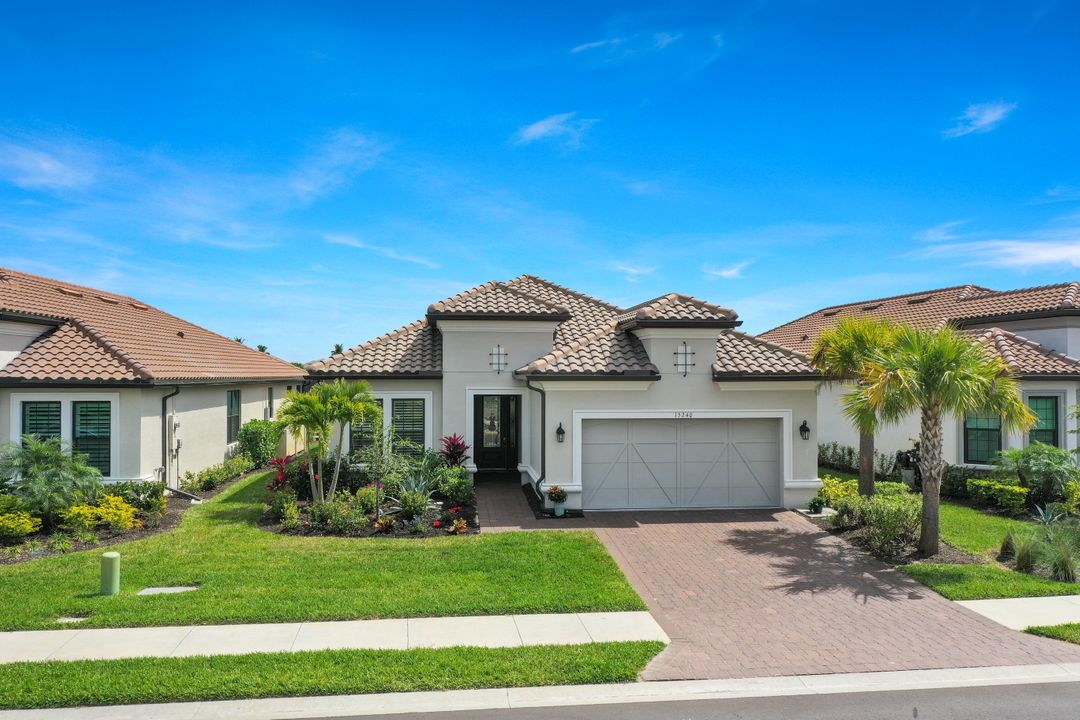 15240 Turin Dr, Naples, FL 34114