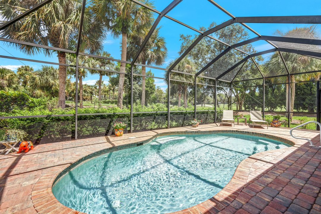 6128 Manchester Pl, Naples, FL 34110