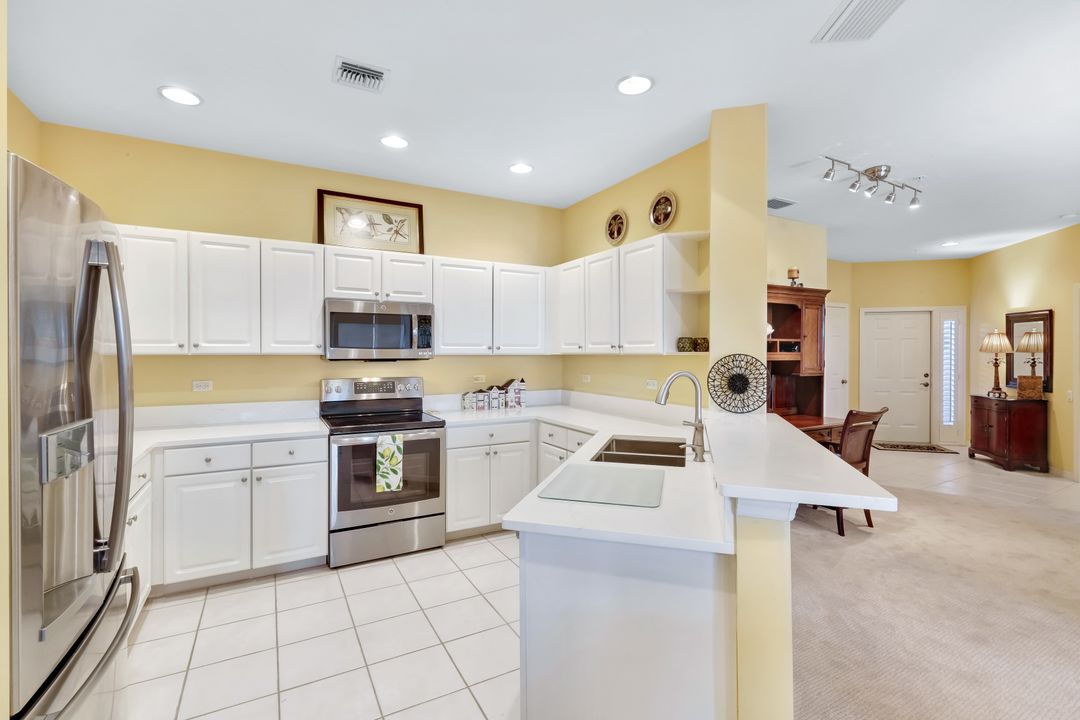 8488 Radcliffe Terrace #102, Naples, FL 34120