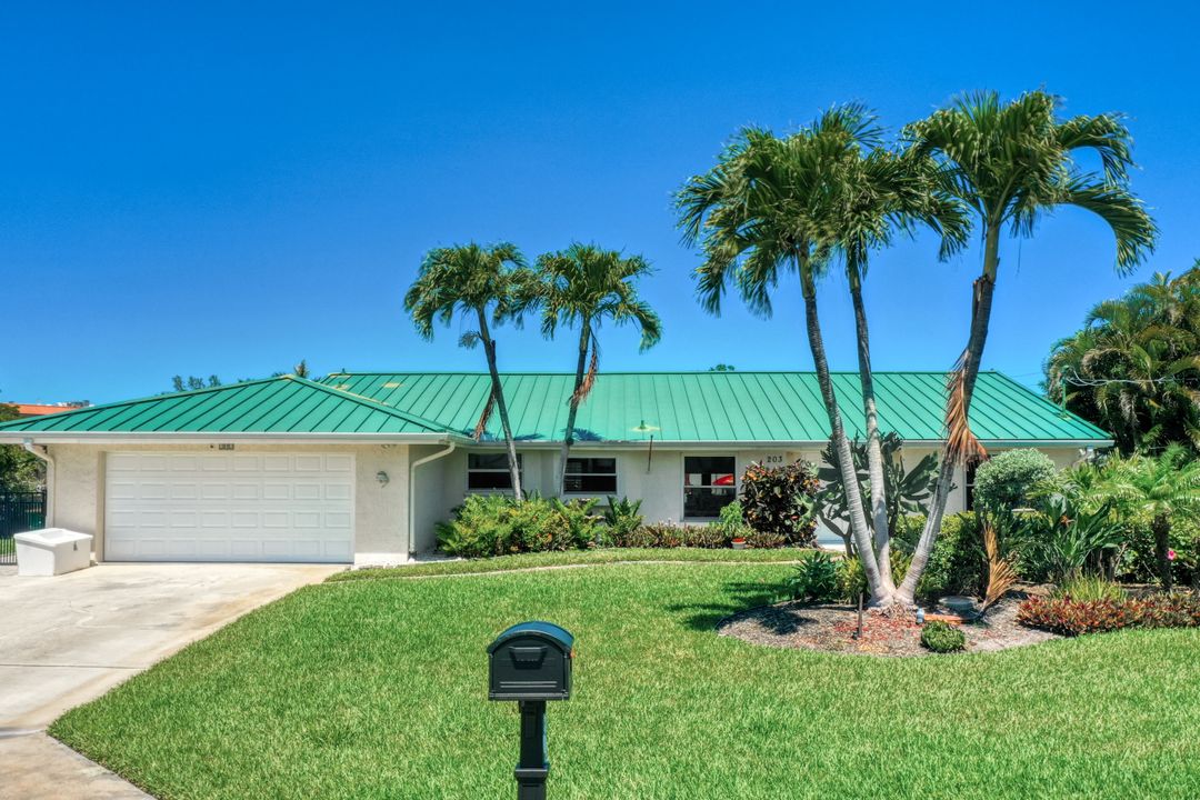 203 6th St, Bonita Springs, FL 34134