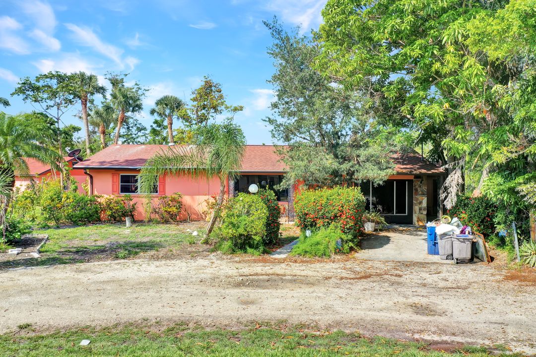 118 Brooks Rd, North Fort Myers, FL 33917