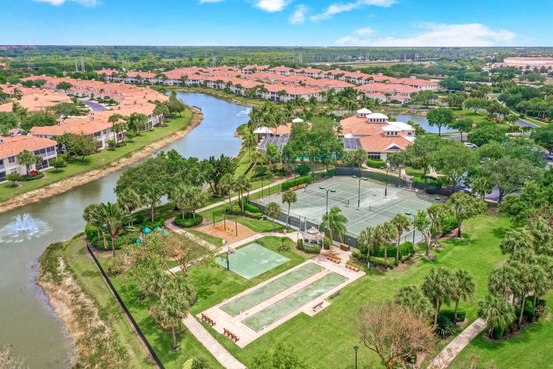 3350 Sandpiper Way, Naples, FL 34109