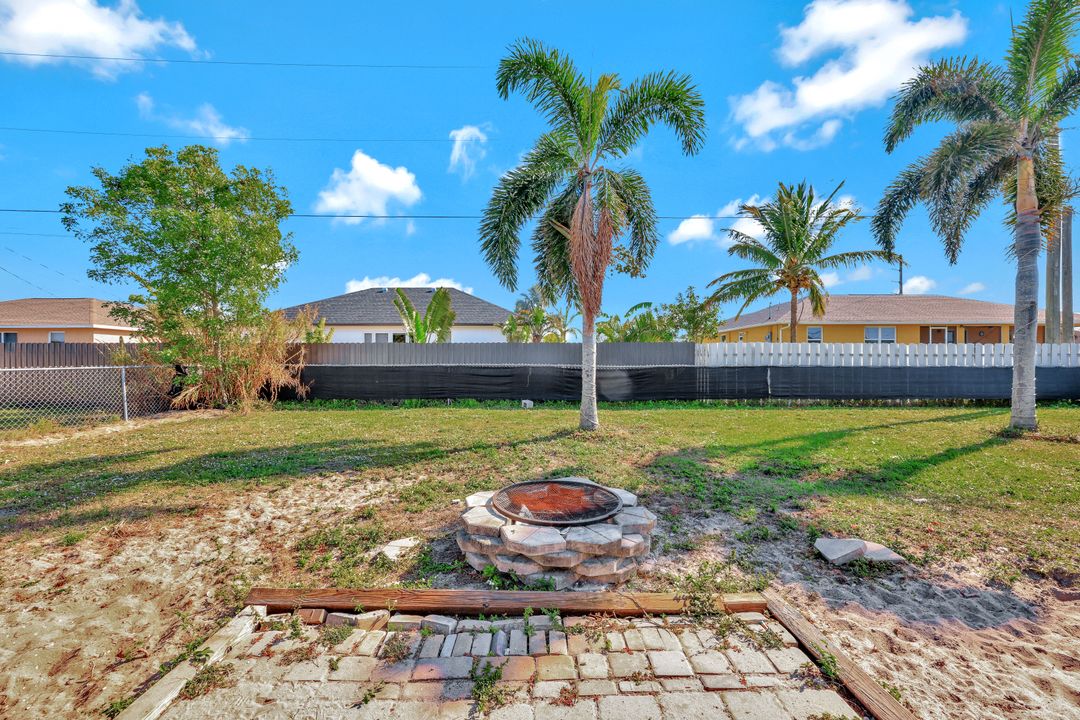 5 NW 13th Ave, Cape Coral, FL 33993