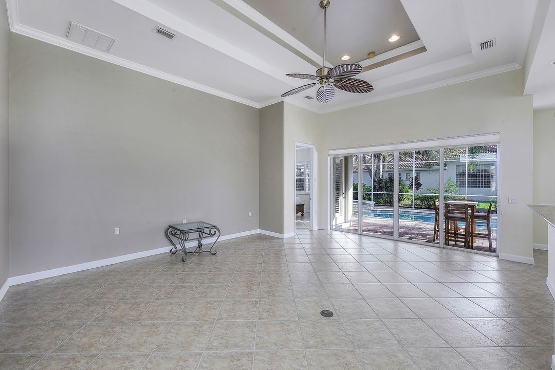 3350 Sandpiper Way, Naples, FL 34109