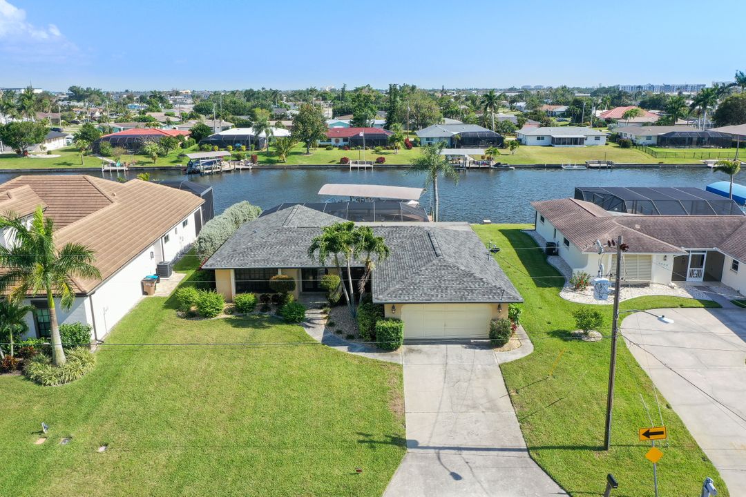 1010 SE 43rd St, Cape Coral, FL 33904