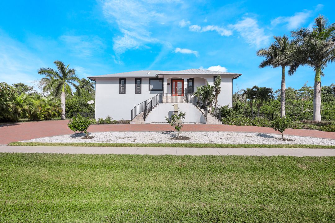 811 Scott Dr, Marco Island, FL 34145