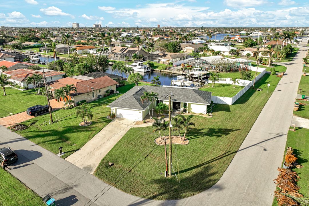 4812 SW 2nd Pl, Cape Coral, FL 33914