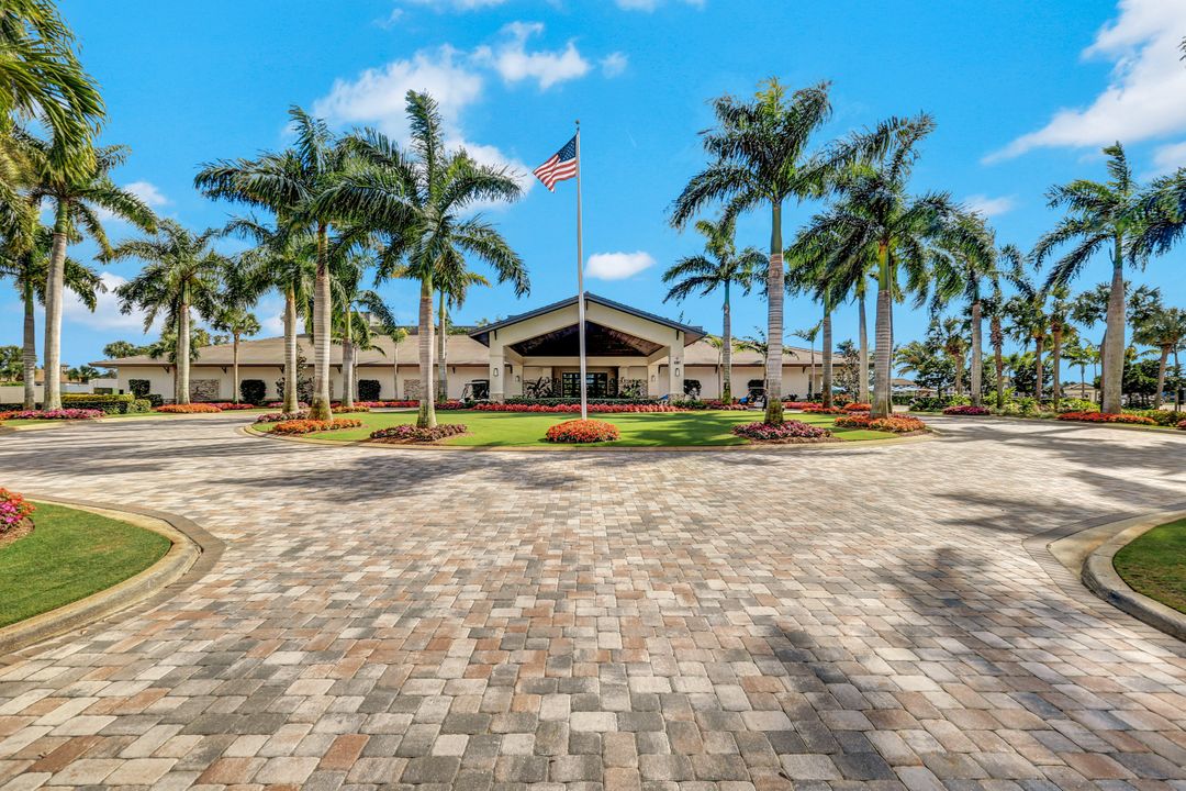 21700 Southern Hills Dr  #203, Estero, FL 33928