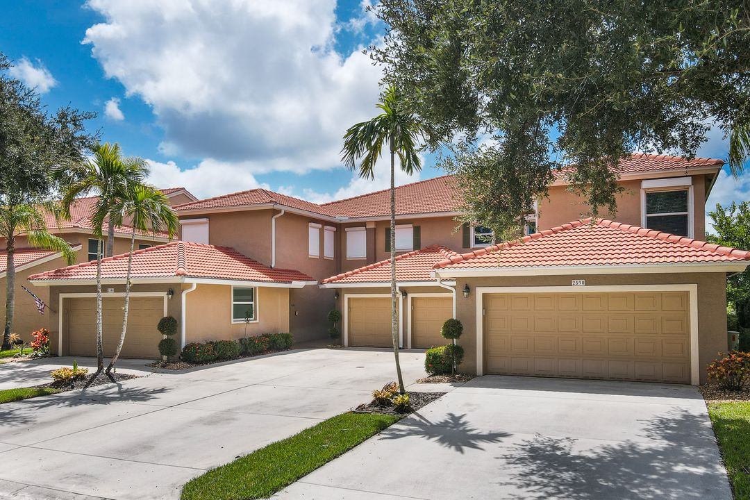 2590 Marshcreek Ln #101, Naples, FL 34119