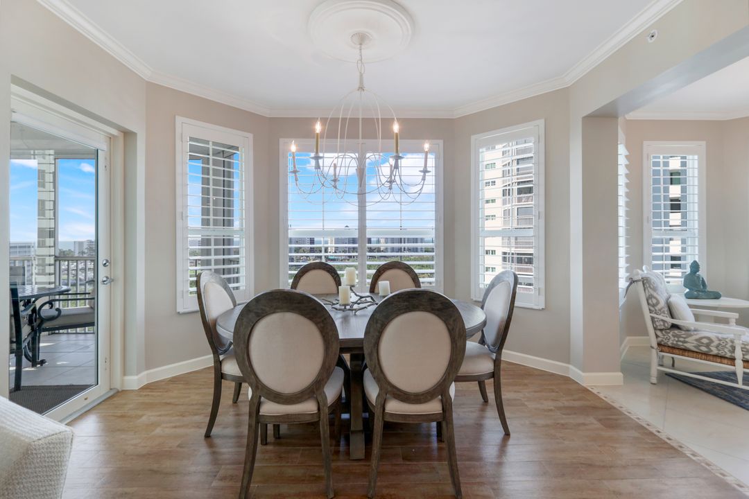 300 Dunes Blvd #707, Naples, FL 34110