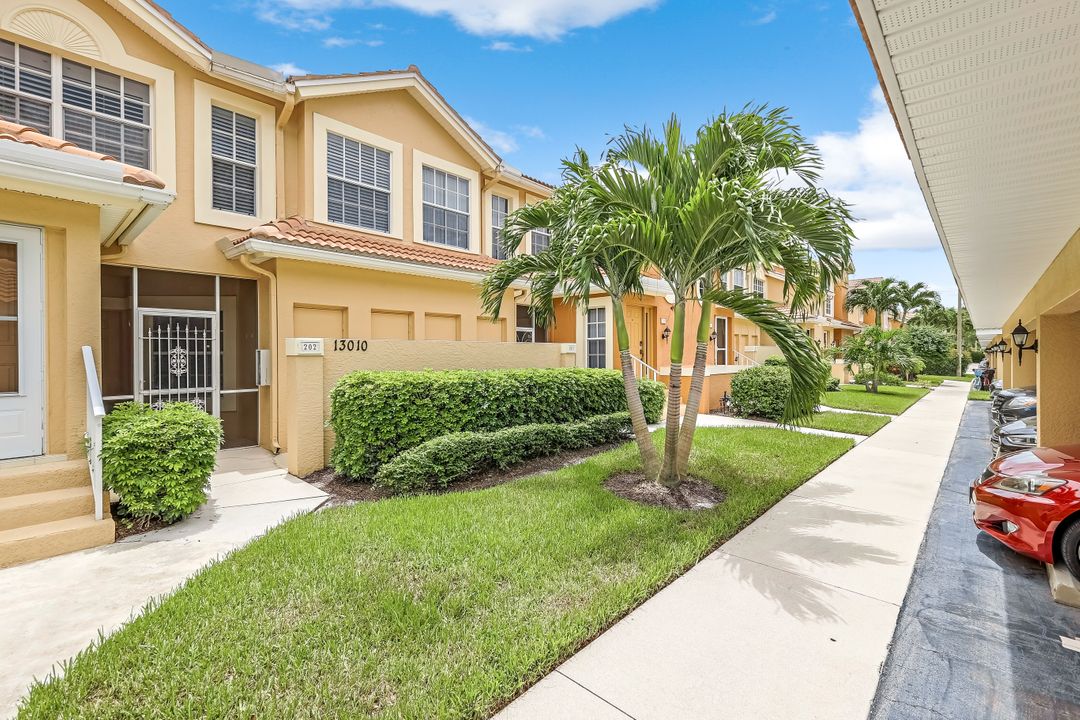 13010 Amberley Ct #202, Bonita Springs, FL 34135