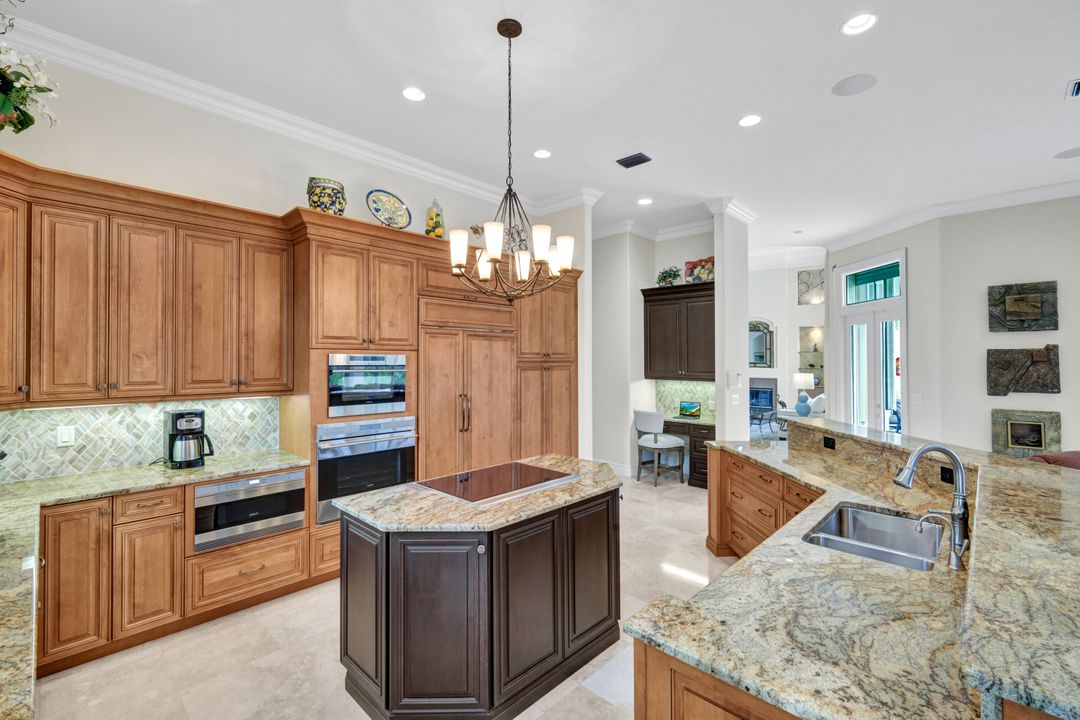 1548 Gormican Ln, Naples, FL 34110