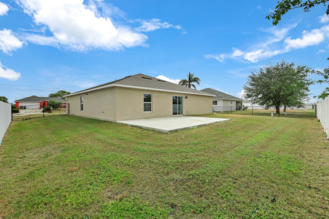 2902 NW 8th Pl, Cape Coral, FL 33993