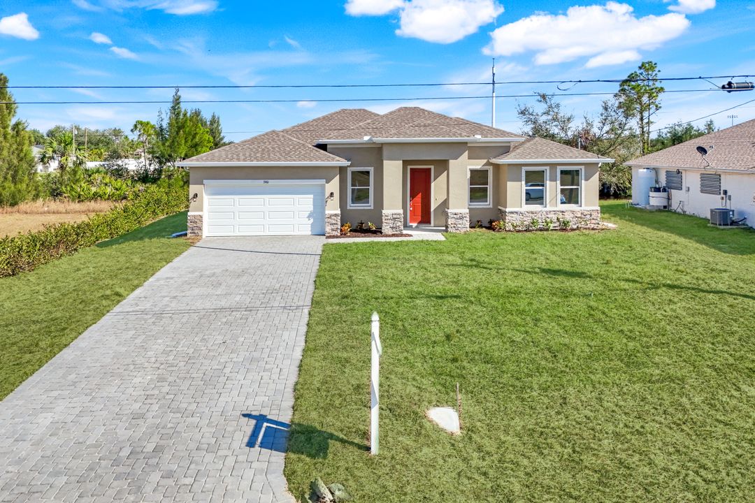 3901 NE 19th Ave, Cape Coral, FL 33909