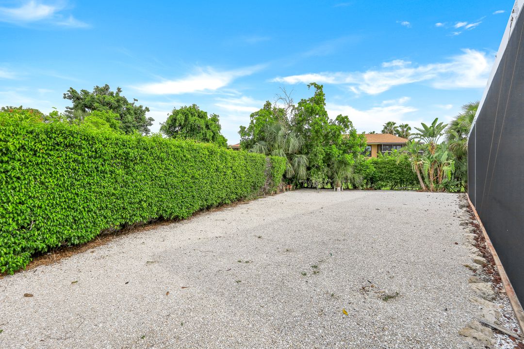 95 Greenbrier St, Marco Island, FL 34145