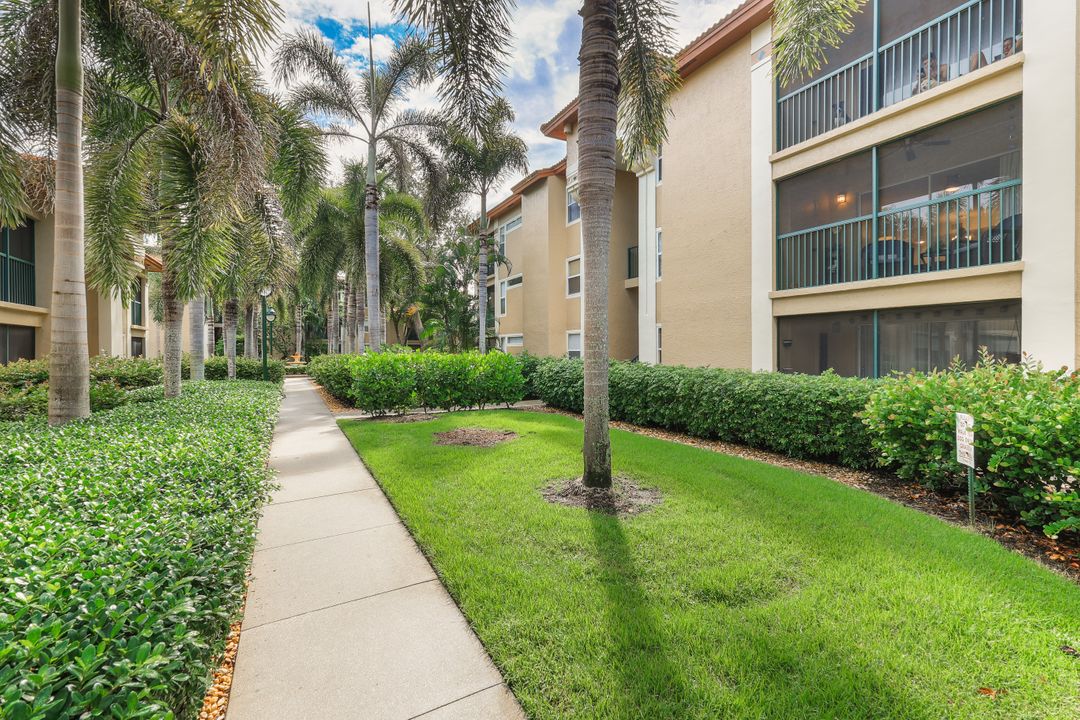 8950 Colonnades Ct E  #826, Bonita Springs, FL 34135