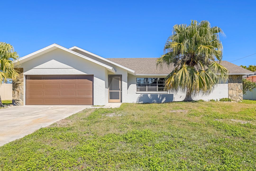 169 SE 22nd St, Cape Coral, FL 33990