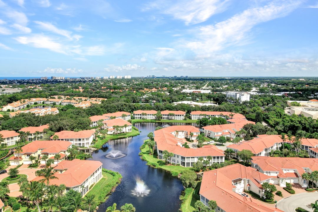 700 Lambiance Cir #205, Naples, FL 34108