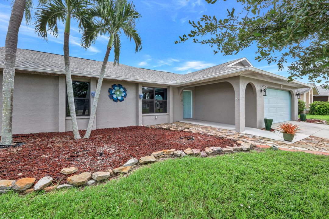 405 SE 21st Ave, Cape Coral, FL 33990